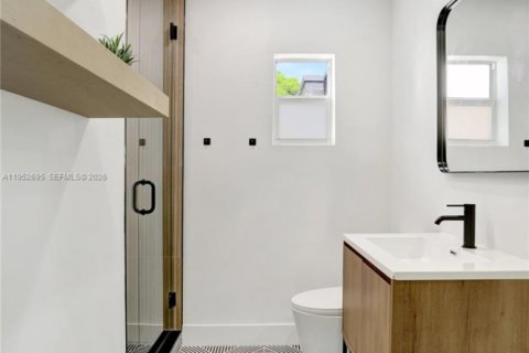 Casa en alquiler en Oakland Park, Florida, 1 dormitorio, 279.54 m2 № 2008895 - foto 21