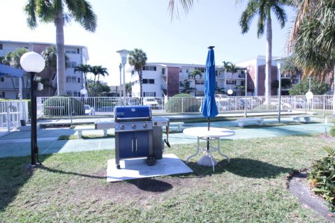 Copropriété à vendre à Hallandale Beach, Floride: 2 chambres, 97.55 m2 № 2083273 - photo 26