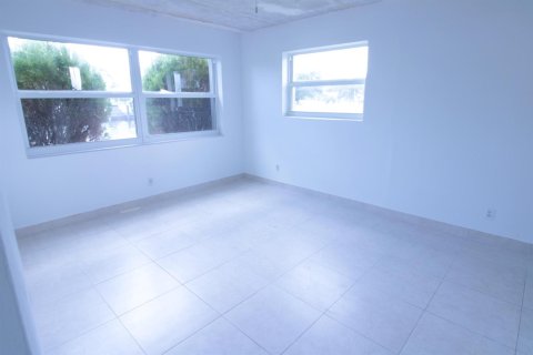 Copropriété à vendre à Hallandale Beach, Floride: 2 chambres, 97.55 m2 № 2083273 - photo 11