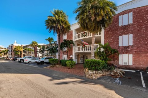 Condo à Hallandale Beach, Floride, 2 chambres № 2083273