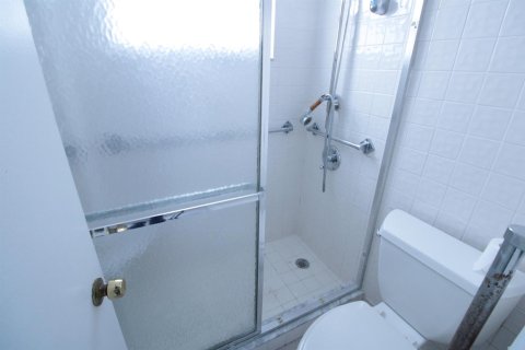 Copropriété à vendre à Hallandale Beach, Floride: 2 chambres, 97.55 m2 № 2083273 - photo 14