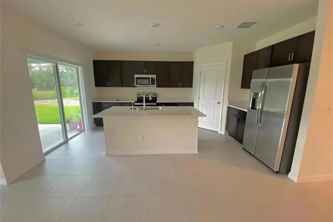 Villa ou maison à louer à Clermont, Floride: 4 chambres, 171.96 m2 № 2428738 - photo 7