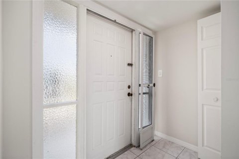 Copropriété à vendre à Punta Gorda, Floride: 2 chambres, 111.48 m2 № 2142536 - photo 9