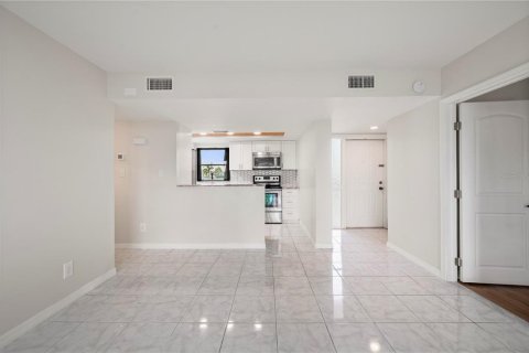 Copropriété à vendre à Punta Gorda, Floride: 2 chambres, 111.48 m2 № 2142536 - photo 15