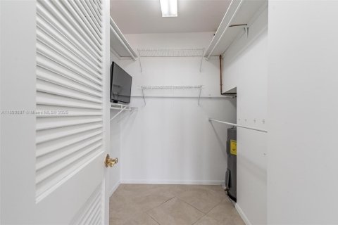 Copropriété à vendre à Fort Lauderdale, Floride: 2 chambres, 111.48 m2 № 1952619 - photo 19