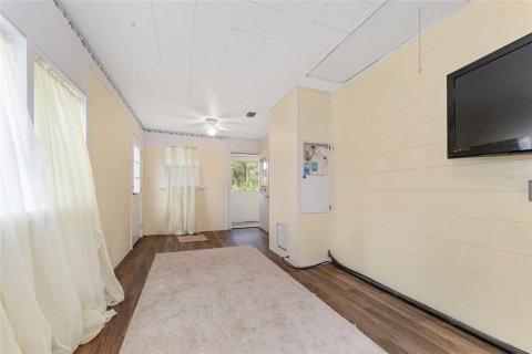 House in Chiefland, Florida 5 bedrooms, 225.47 sq.m. № 1787999 - photo 12