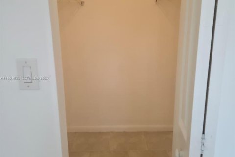 Купить кондоминиум в Хайалиа, Флорида 2 спальни, 89.19м2, № 2023749 - фото 16