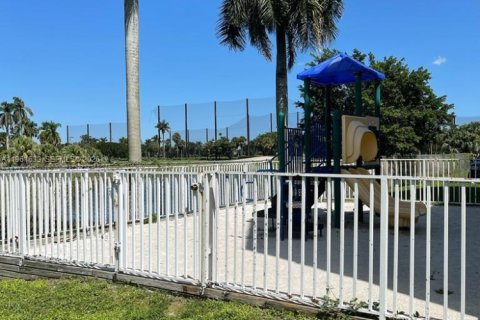 Купить кондоминиум в Хайалиа, Флорида 2 спальни, 89.19м2, № 2023749 - фото 21