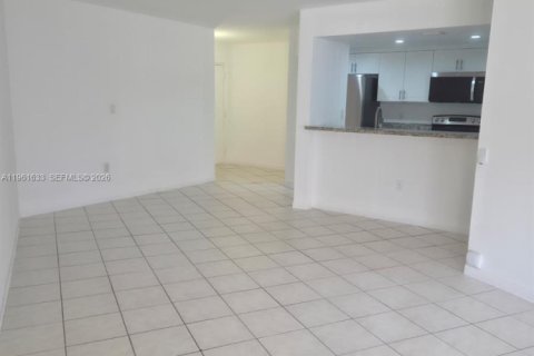 Купить кондоминиум в Хайалиа, Флорида 2 спальни, 89.19м2, № 2023749 - фото 5