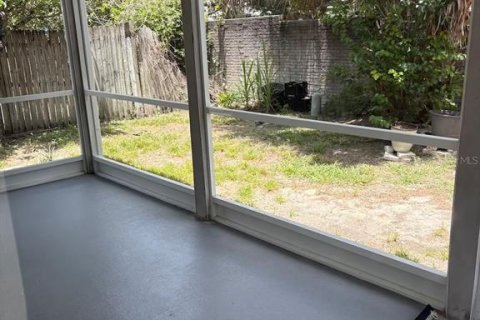 Villa ou maison à vendre à Apopka, Floride: 3 chambres, 146.41 m2 № 2148149 - photo 4