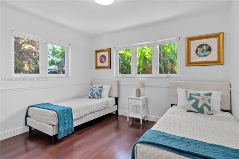 Купить виллу или дом в Майами, Флорида 5 спален, 317.91м2, № 1972613 - фото 30