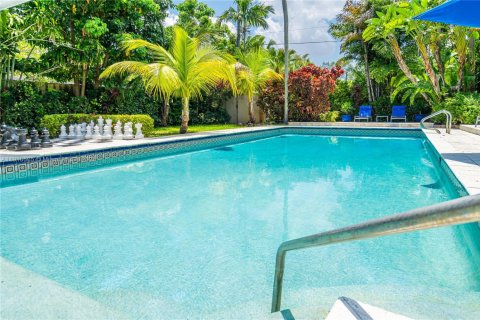 Купить виллу или дом в Майами, Флорида 5 спален, 317.91м2, № 1972613 - фото 6