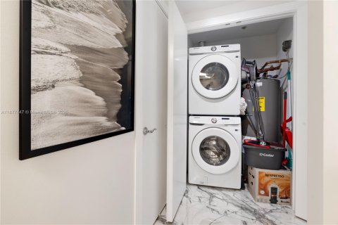 Copropriété à vendre à Miami, Floride: 2 chambres, 143.07 m2 № 1923028 - photo 10