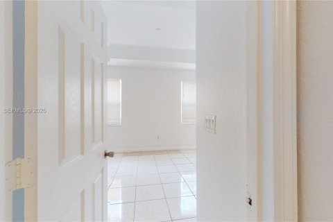 Снять в аренду кондоминиум в Хомстед, Флорида 2 спальни, 119.84м2, № 2070449 - фото 13