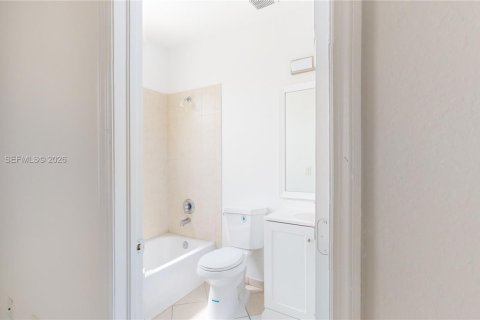 Снять в аренду кондоминиум в Хомстед, Флорида 2 спальни, 119.84м2, № 2070449 - фото 21