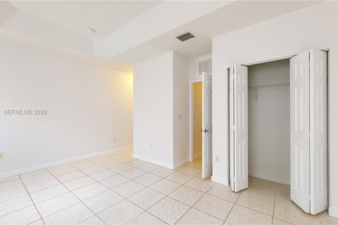 Снять в аренду кондоминиум в Хомстед, Флорида 2 спальни, 119.84м2, № 2070449 - фото 15