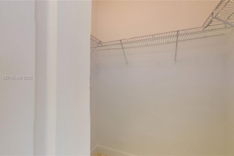 Снять в аренду кондоминиум в Хомстед, Флорида 2 спальни, 119.84м2, № 2070449 - фото 17