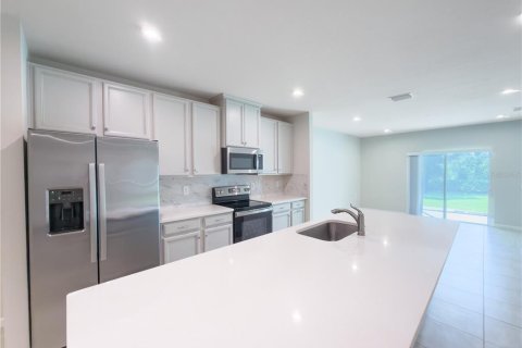 Villa ou maison à vendre à Port Charlotte, Floride: 3 chambres, 138.98 m2 № 2315097 - photo 12
