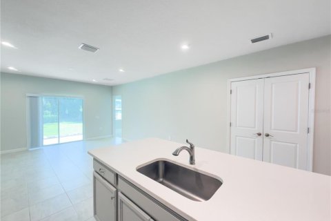 Villa ou maison à vendre à Port Charlotte, Floride: 3 chambres, 138.98 m2 № 2315097 - photo 15