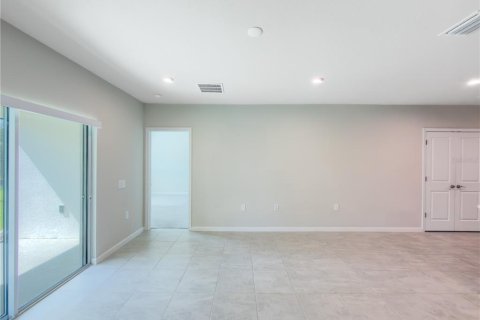Villa ou maison à vendre à Port Charlotte, Floride: 3 chambres, 138.98 m2 № 2315097 - photo 27
