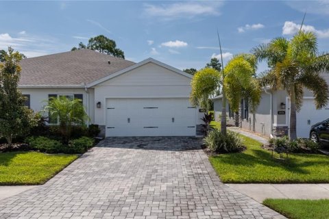 House in Port Charlotte, Florida 3 bedrooms, 138.98 sq.m. № 2315097