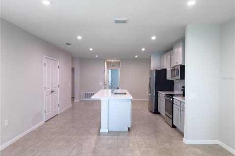 Villa ou maison à vendre à Port Charlotte, Floride: 3 chambres, 138.98 m2 № 2315097 - photo 25