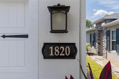 Villa ou maison à vendre à Port Charlotte, Floride: 3 chambres, 138.98 m2 № 2315097 - photo 5