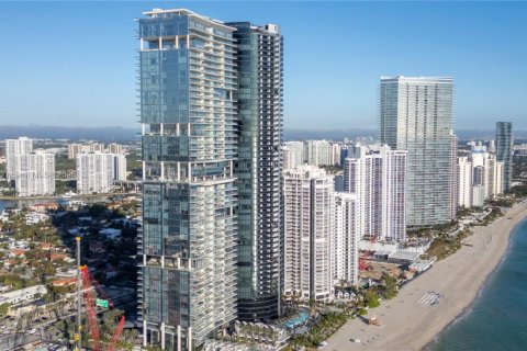 Купить кондоминиум в Санни-Айлс-Бич, Флорида 4 спальни, 330.27м2, № 2019093 - фото 19