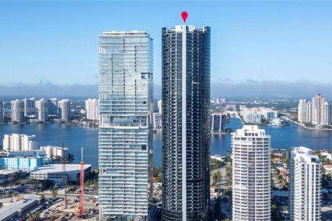 Купить кондоминиум в Санни-Айлс-Бич, Флорида 4 спальни, 330.27м2, № 2019093 - фото 25