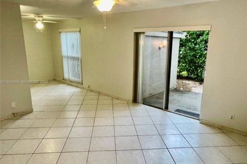 Villa ou maison à louer à Lighthouse Point, Floride: 1 chambre, 65.03 m2 № 1990276 - photo 7