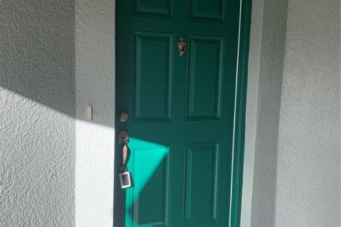 Touwnhouse à louer à Orlando, Floride: 2 chambres, 111.67 m2 № 2095567 - photo 2