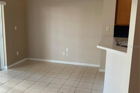 Touwnhouse à louer à Orlando, Floride: 2 chambres, 111.67 m2 № 2095567 - photo 7