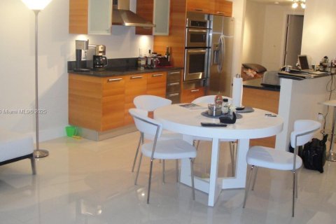 Condominio en venta en Aventura, Florida, 72.37 m2 № 1818112 - foto 7