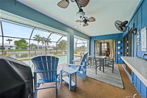 House in Punta Gorda, Florida 2 bedrooms, 144.09 sq.m. № 1899398 - photo 28