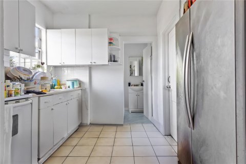 Propiedad comercial en venta en Miami, Florida, 172.43 m2 № 1960527 - foto 15