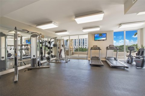 Condominio en alquiler en Coral Gables, Florida, 3 dormitorios, 106.56 m2 № 2085709 - foto 10