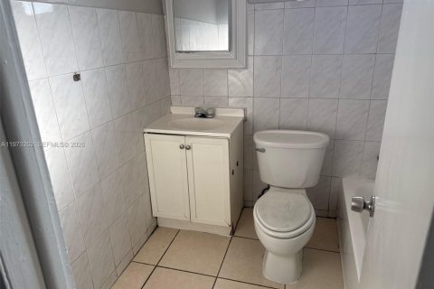 Купить виллу или дом в Майами, Флорида 5 комнат, 188.96м2, № 2048840 - фото 8