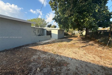 Купить виллу или дом в Майами, Флорида 5 комнат, 188.96м2, № 2048840 - фото 10