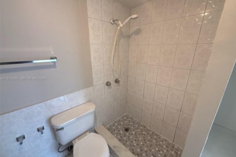 Купить виллу или дом в Майами, Флорида 5 комнат, 188.96м2, № 2048840 - фото 7