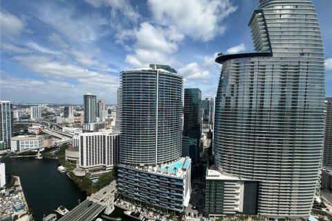 Condo in Miami, Florida  № 2026728 - photo 10