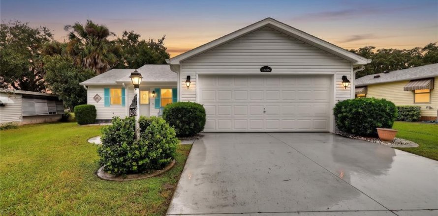 Villa ou maison à Lady Lake, Floride 2 chambres, 106.28 m2 № 2408128