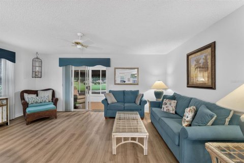 Villa ou maison à vendre à Lady Lake, Floride: 2 chambres, 106.28 m2 № 2408128 - photo 8