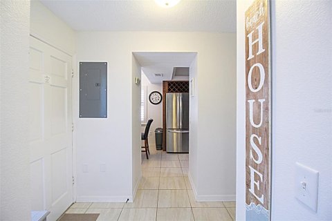 Copropriété à louer à Sarasota, Floride: 2 chambres, 104.98 m2 № 2125912 - photo 12