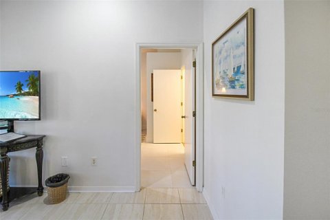 Copropriété à louer à Sarasota, Floride: 2 chambres, 104.98 m2 № 2125912 - photo 28