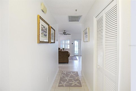 Copropriété à louer à Sarasota, Floride: 2 chambres, 104.98 m2 № 2125912 - photo 18