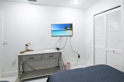 Copropriété à louer à Sarasota, Floride: 2 chambres, 104.98 m2 № 2125912 - photo 9
