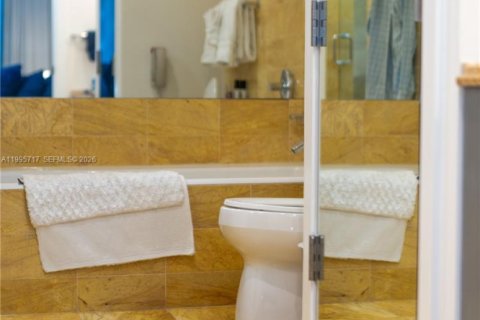 Снять в аренду кондоминиум в Майами, Флорида 1 спальня, 77.02м2, № 2058610 - фото 8