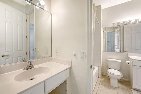 Condominio en venta en Sarasota, Florida, 3 dormitorios, 189.99 m2 № 2229668 - foto 27