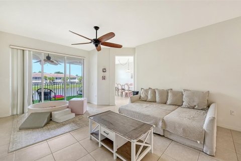 Condominio en venta en Sarasota, Florida, 3 dormitorios, 189.99 m2 № 2229668 - foto 9
