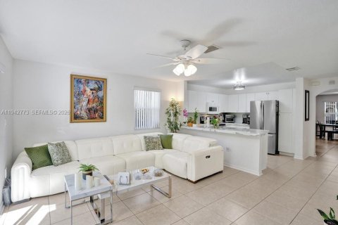 Купить кондоминиум в Мирамар, Флорида 3 спальни, 136.57м2, № 2000357 - фото 8